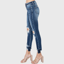 Load image into Gallery viewer, Petra Distressed High Rise Skinny