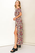 Load image into Gallery viewer, FLORAL PRINT MAXI DRESS