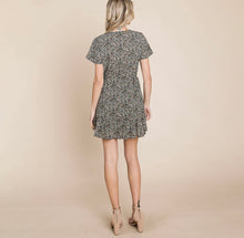 Load image into Gallery viewer, Floral Button Front Waist Tie Dress
