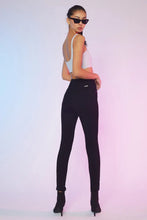 Load image into Gallery viewer, KanCan Skinny Non-Distressed Jeans
