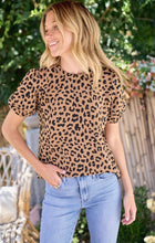 Load image into Gallery viewer, Leopard Puff Sleeve Top
