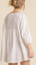 Load image into Gallery viewer, Button Down Tie Front Textured Tunic
