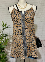 Load image into Gallery viewer, Animal Print Tunic Top
