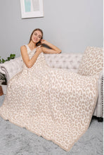 Load image into Gallery viewer, Leopard Print Throw Blanket

