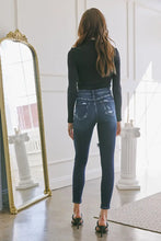 Load image into Gallery viewer, KanCan Super Skinny Stretch Distressed Jeans
