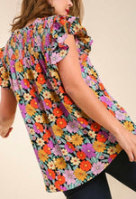 Load image into Gallery viewer, Plus Floral Ruffled Sleeve Blouse
