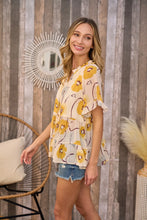 Load image into Gallery viewer, Floral Printed Tiered Blouse
