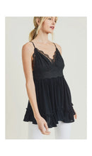 Load image into Gallery viewer, Lace Trim Tie-Back Tank
