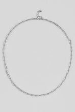 Load image into Gallery viewer, Dainty Oval Paperclip Chain Necklace
