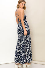 Load image into Gallery viewer, FLORAL-PRINT SLEEVELESS JUMPSUIT
