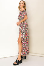 Load image into Gallery viewer, FLORAL PRINT MAXI DRESS
